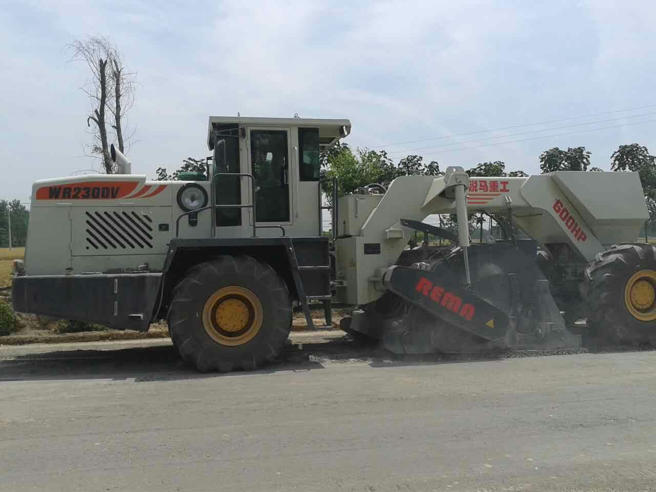 WR2300V，淮陽省道冷再生